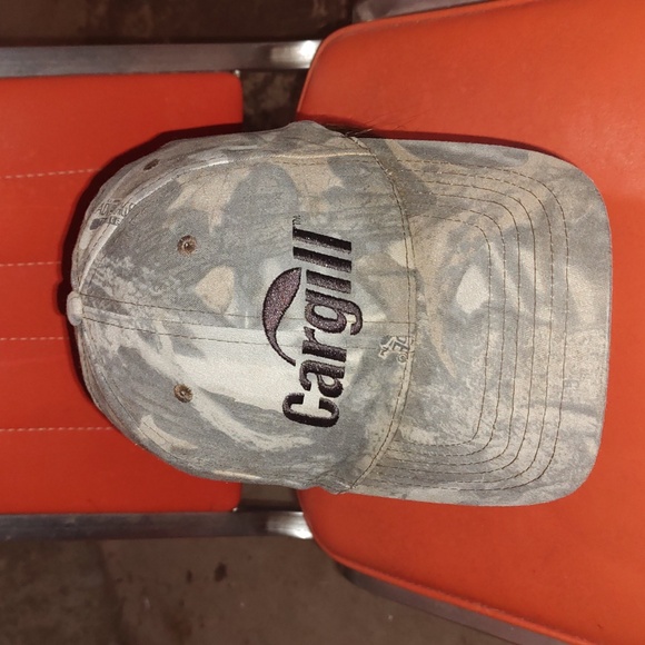 Cargill Seeds Farmers Hunting Hat Cap Mossy Oak Camo Adjustable Hook Loop Back - Picture 1 of 9